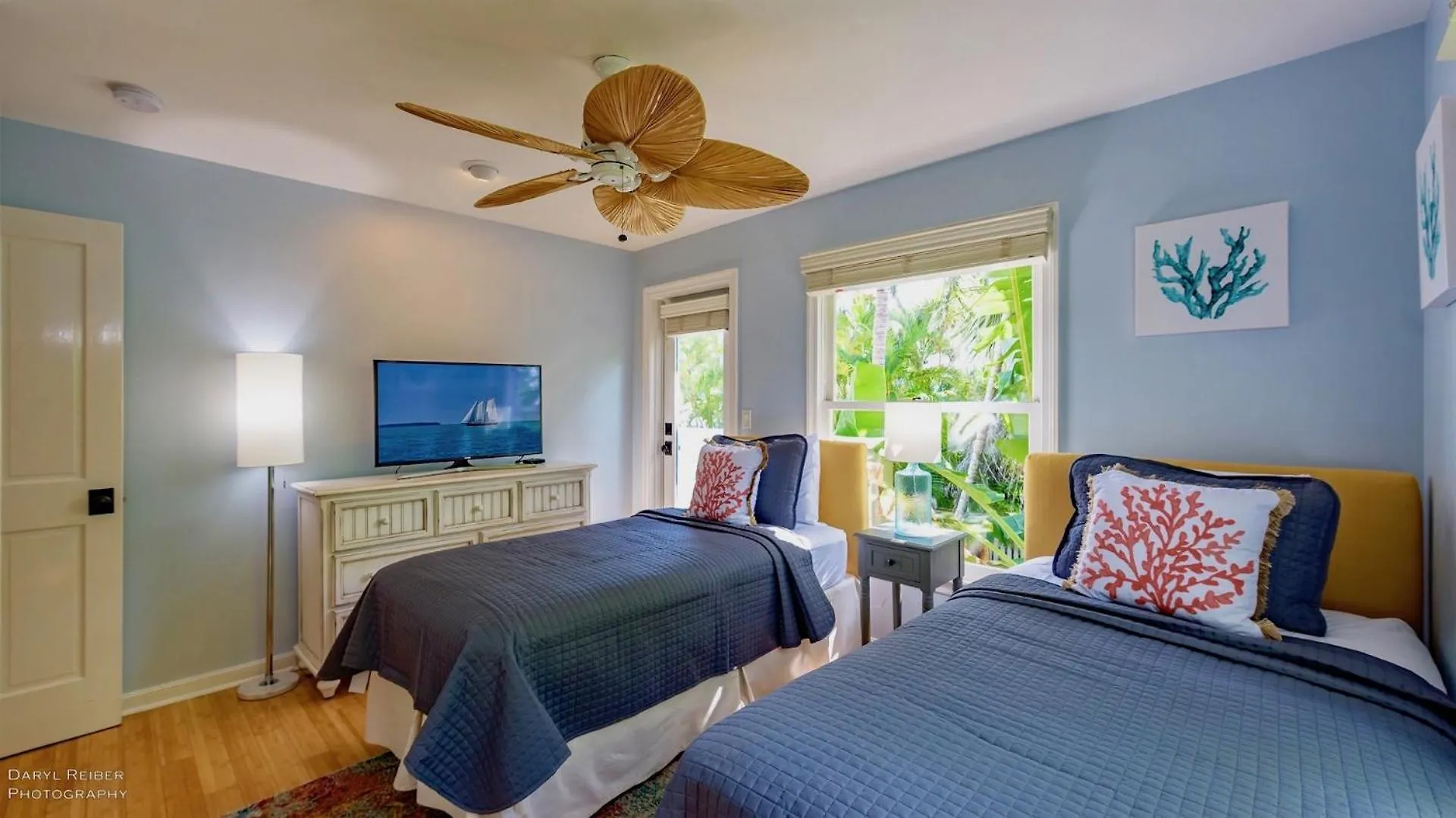 Banana Blossoms By Last Key Realty Key West 0*,